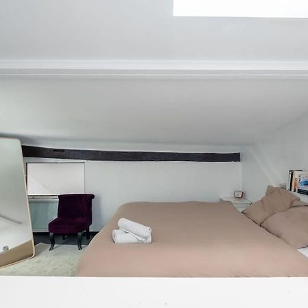 Joli Duplex Au Coeur Du Marais Lägenhet Paris Exteriör bild