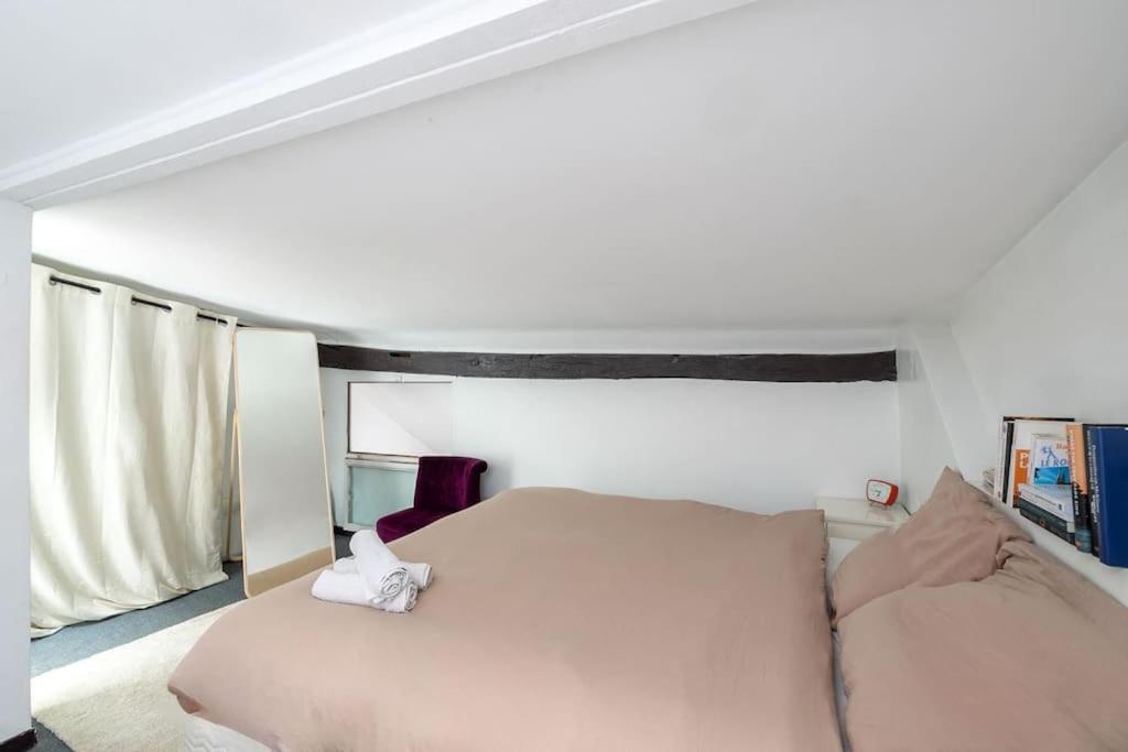 Joli Duplex Au Coeur Du Marais Lägenhet Paris Exteriör bild